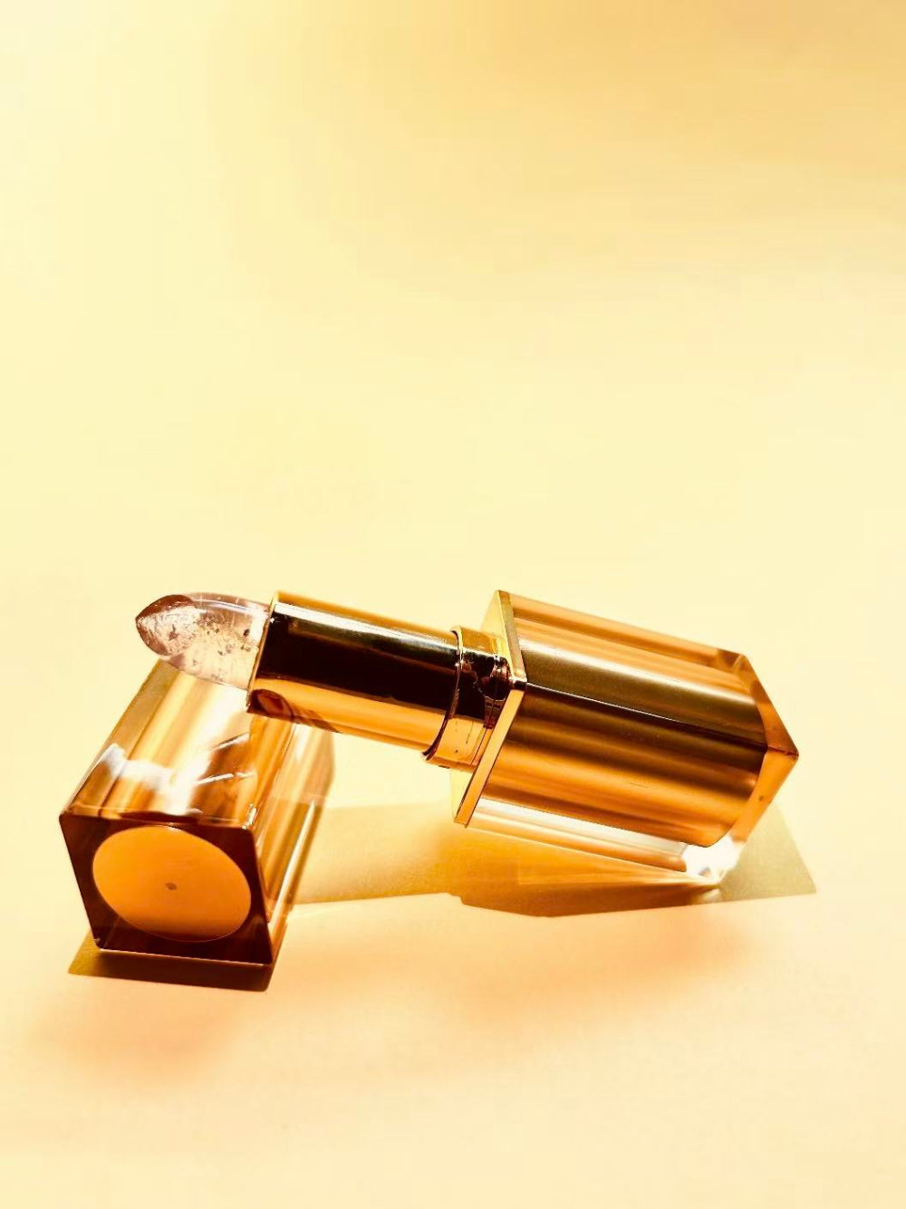 HR 90 Color-changing lipstick